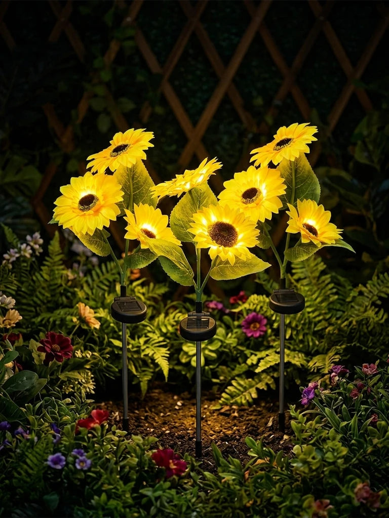 Eternal Bloom: Solar Sunflower Lamp - Your Garden's Everlasting Radiance!